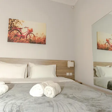Eleni Apartments Chania  Pokoj fotografie