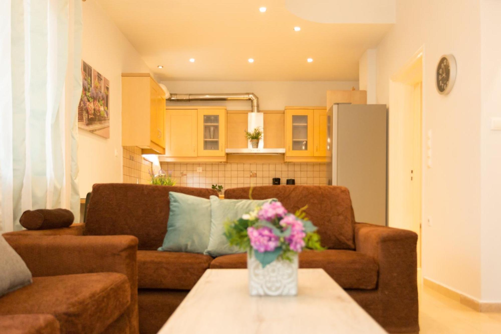 Eleni Appartement *